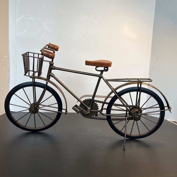 Vintage Metal Craft Bicycle with Wood Seat Display - Picture 2 of 10